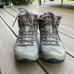 Merrell women’s waterproof hiking boots